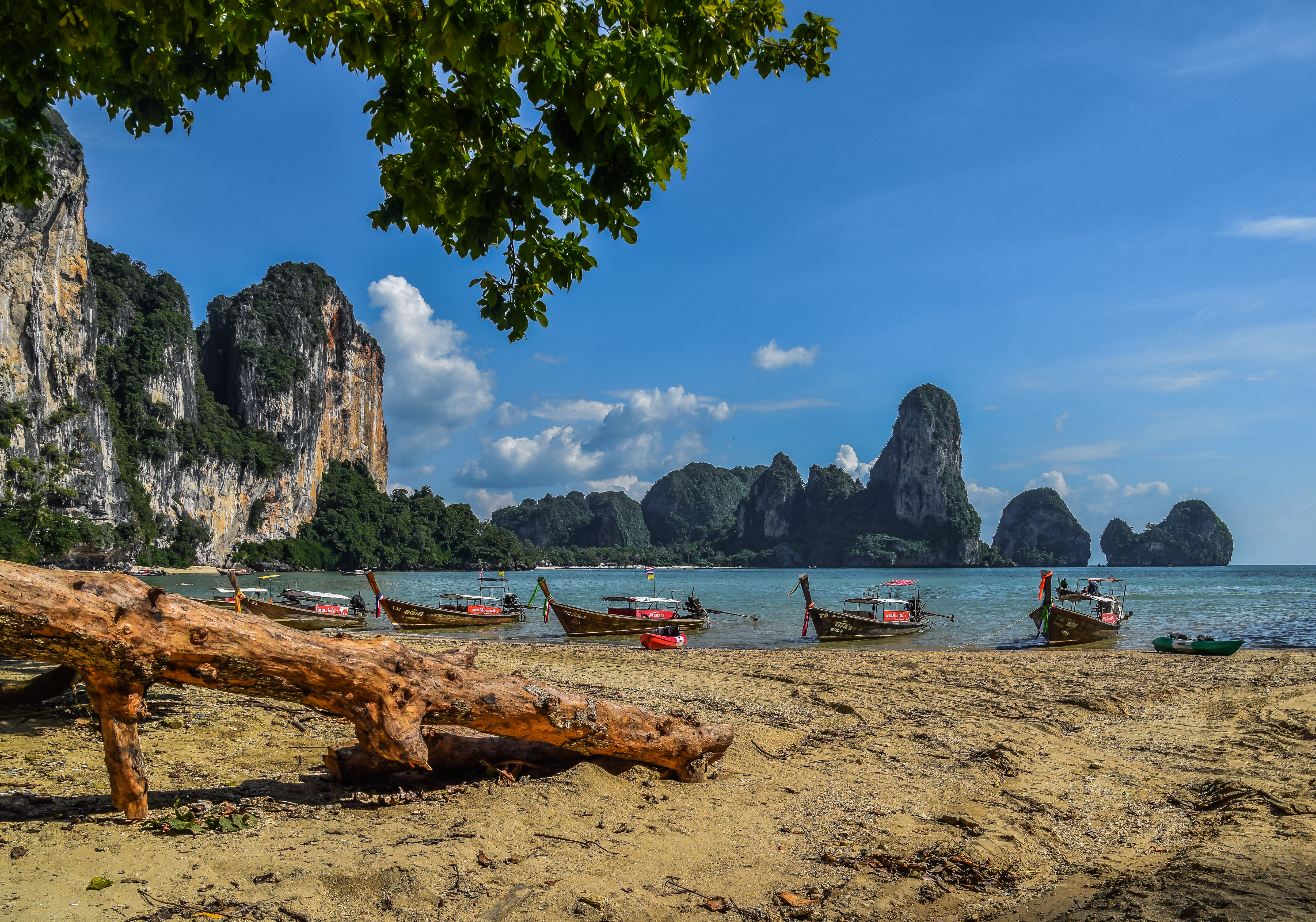 Ton Sai Beach 08