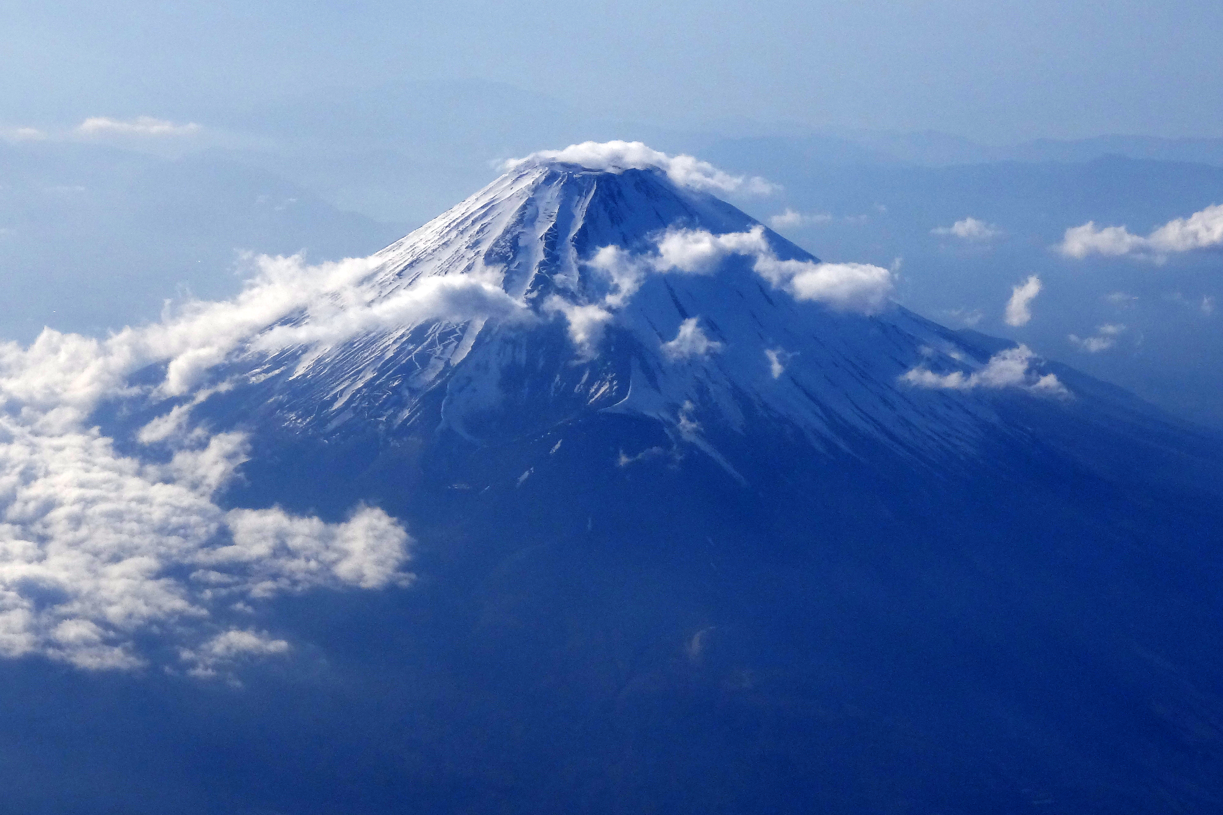 Mount Fuji Japan 01s 20130505