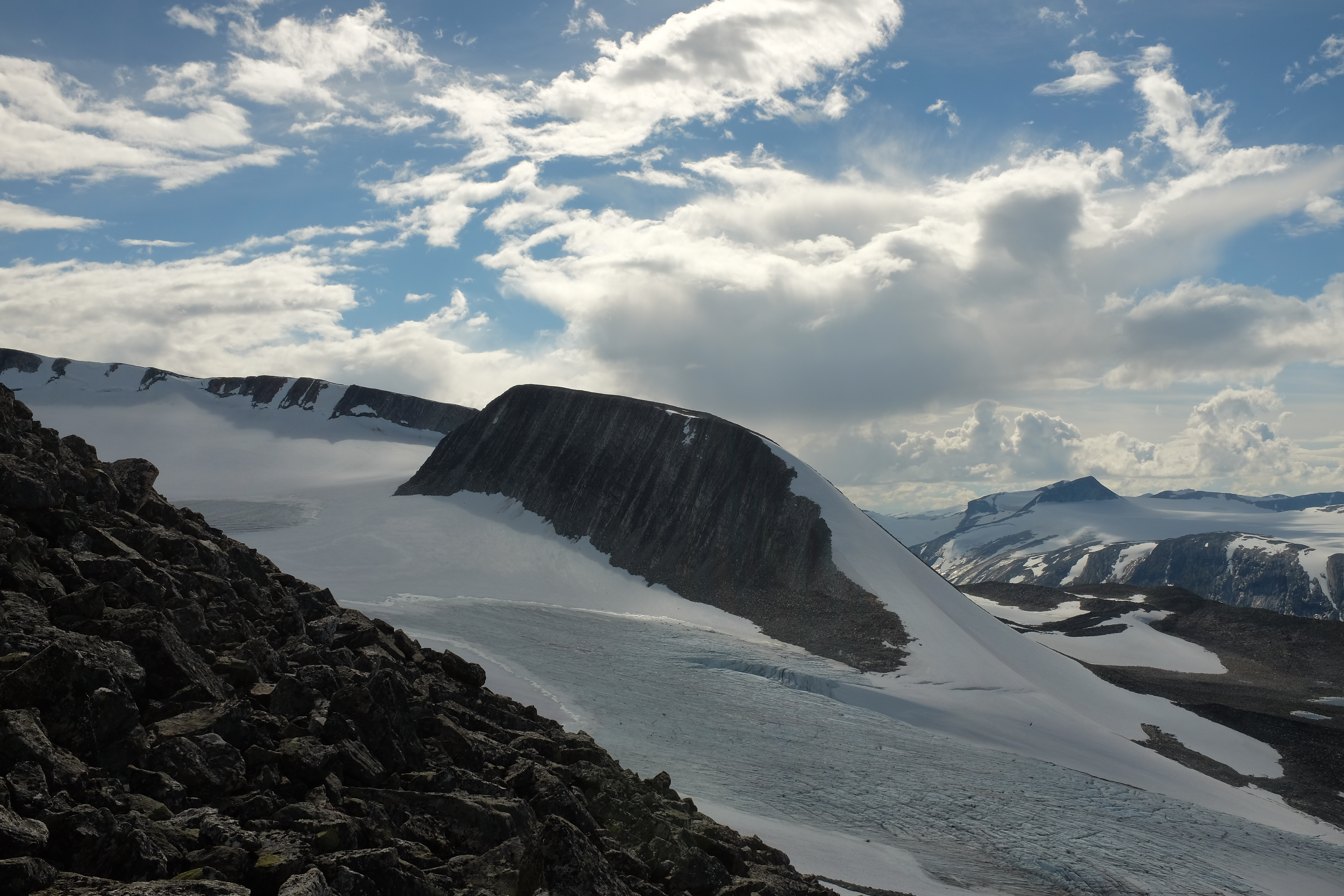 Låven summit seen from east
