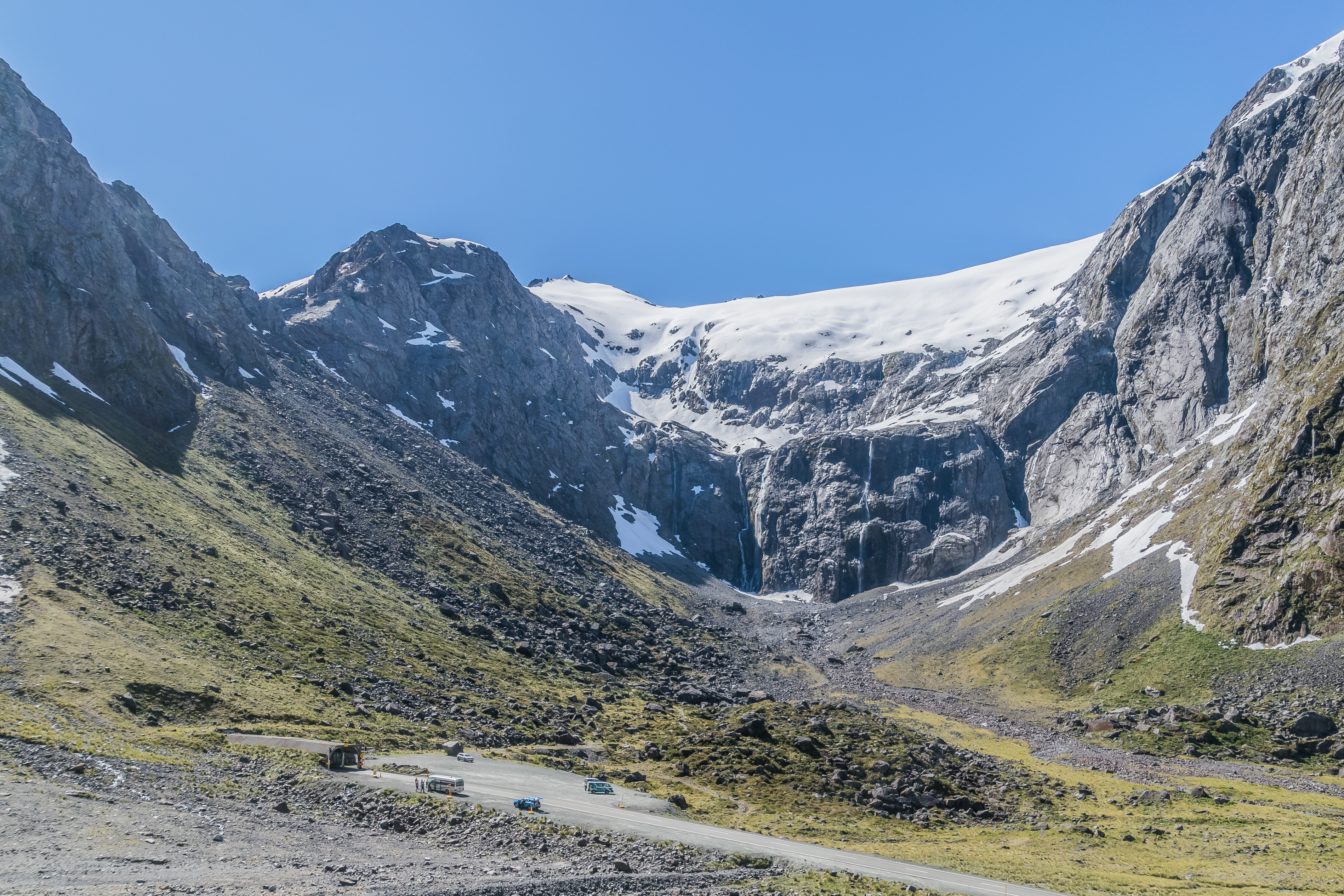 Landscape of Fiordland National Park 01