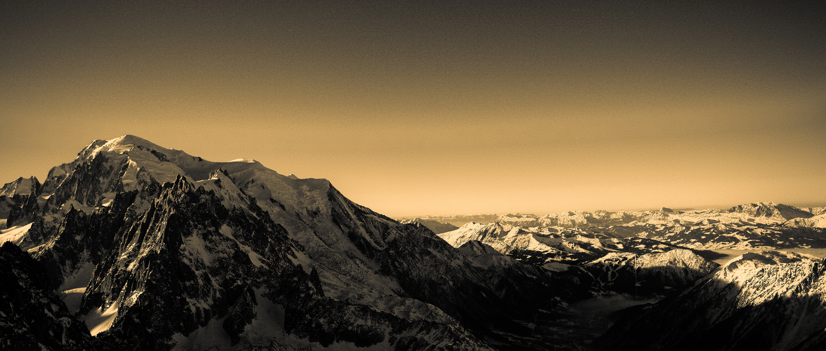 Mont Blanc 235 1