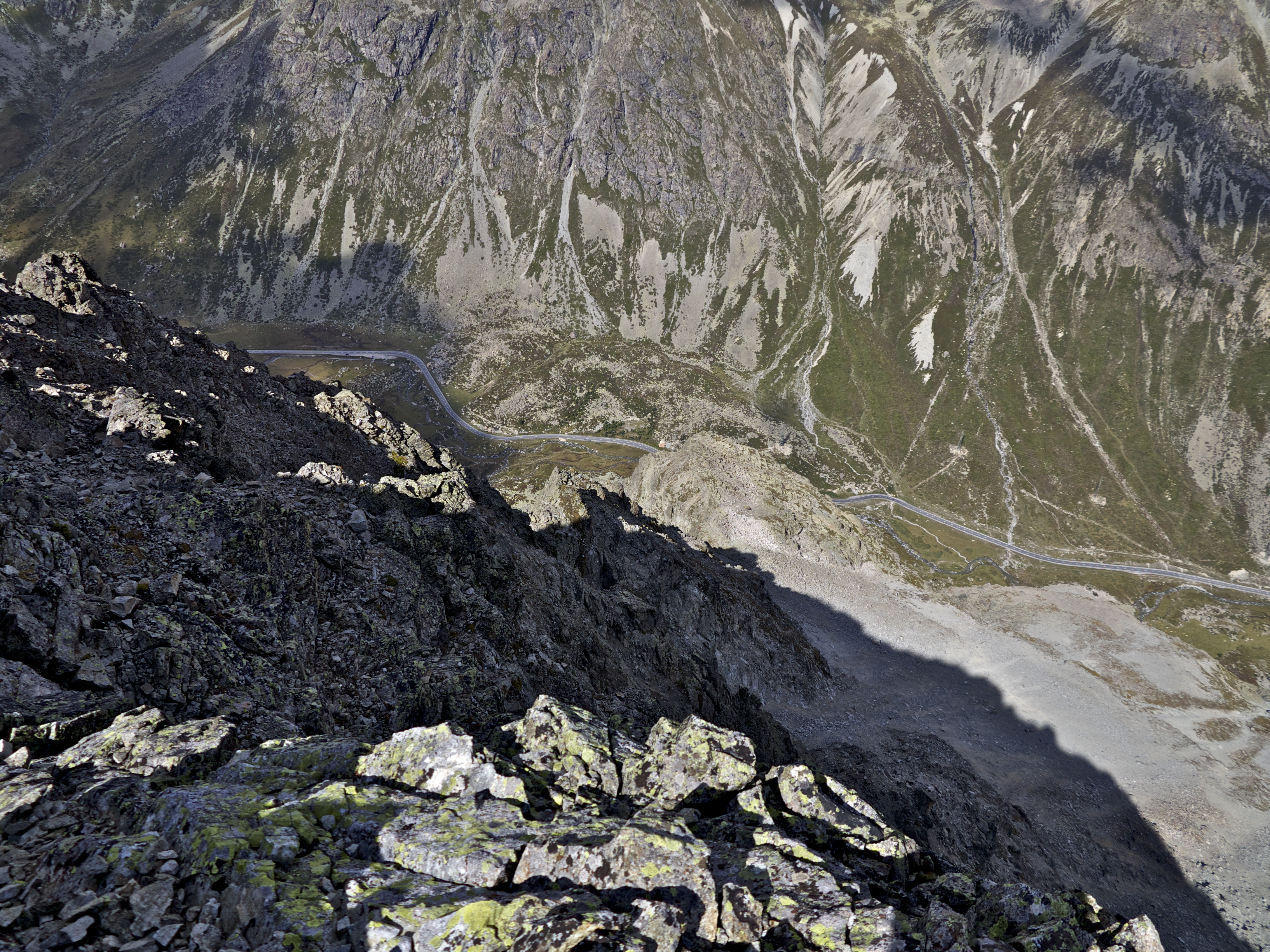Mountain pass route of Julier as seen from Piz Polaschin