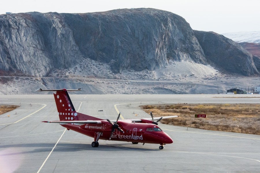 15-09-21 111 Air Greenland, Kangerlussuaq, Greenland