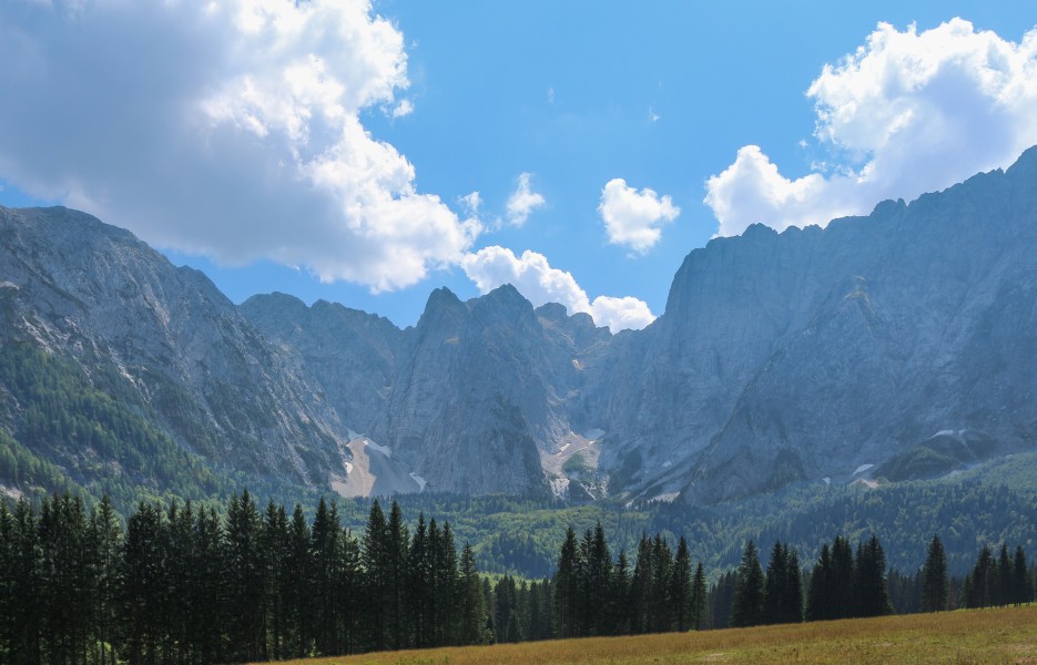2013-08-17 View From the alp at Lago di Fusine superiore to the Peaks of julian alps -hu- B 4585