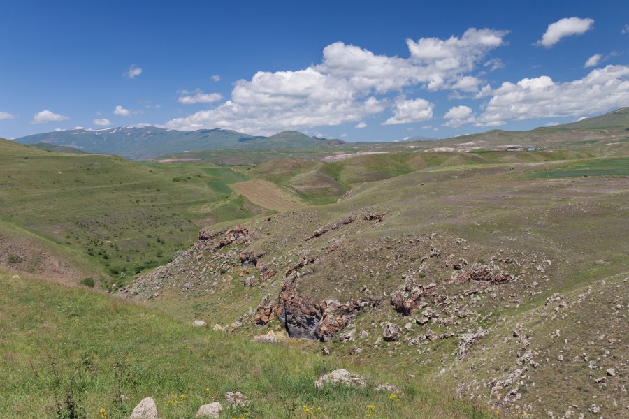 2014 Prowincja Sjunik, Zorac Karer, Widok na okoliczne wzgórza i góry (18)