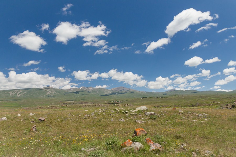 2014 Prowincja Sjunik, Zorac Karer, Widok na okoliczne wzgórza i góry (28)