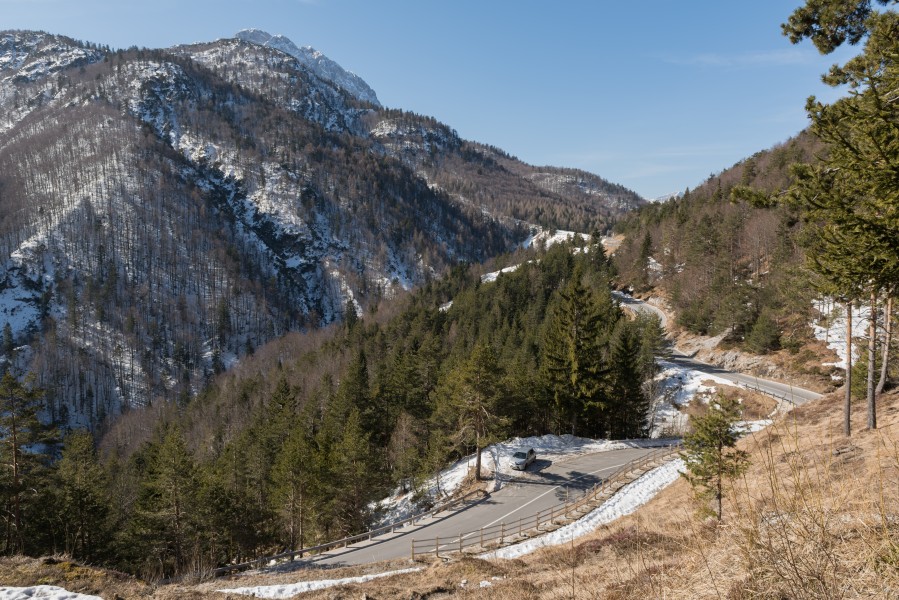 Bovec Strmec na Predelu Passo del Predil Strasse unter Fort Hermann 10032015 0553