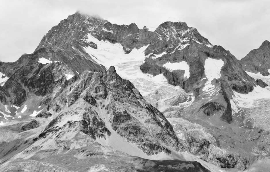 Ober Gabelhorn & Wellenkuppe, 2010 July, bw