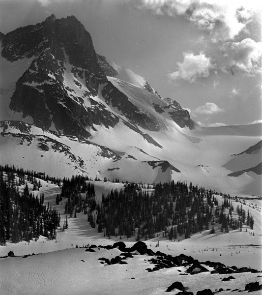 Outpost Peak, Jasper National Park (19351239894)