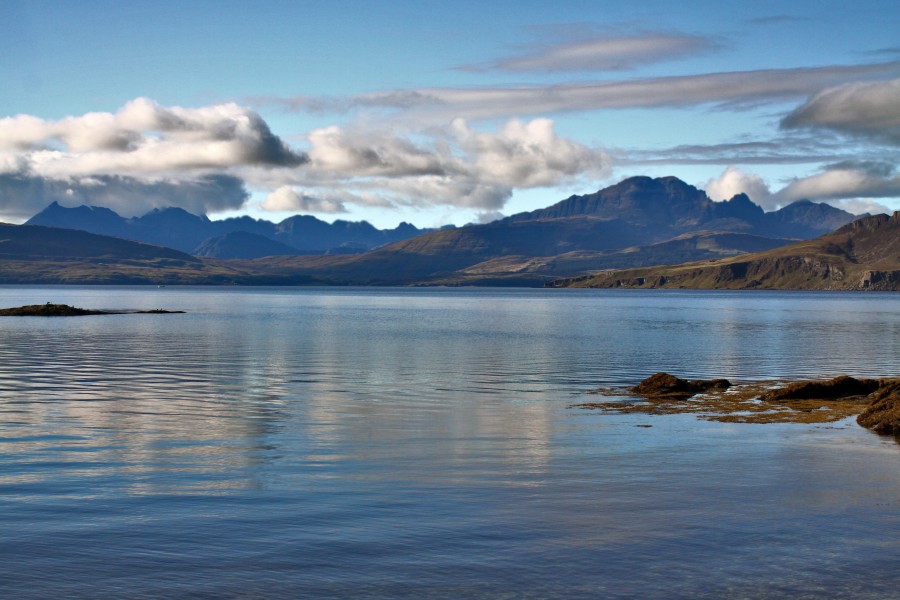 The Cuillins on a still morning (9878281443)