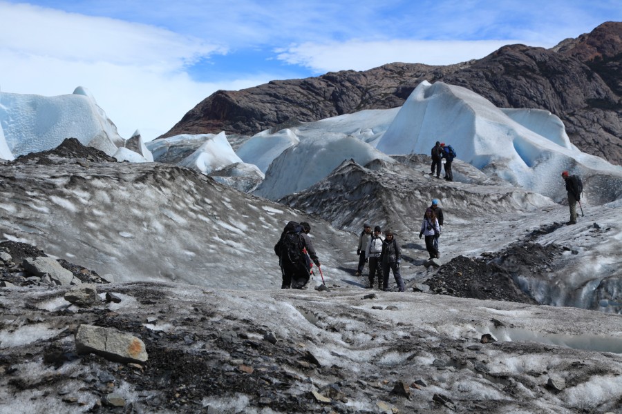 Trek on the Viedma Glacier (5465950406)