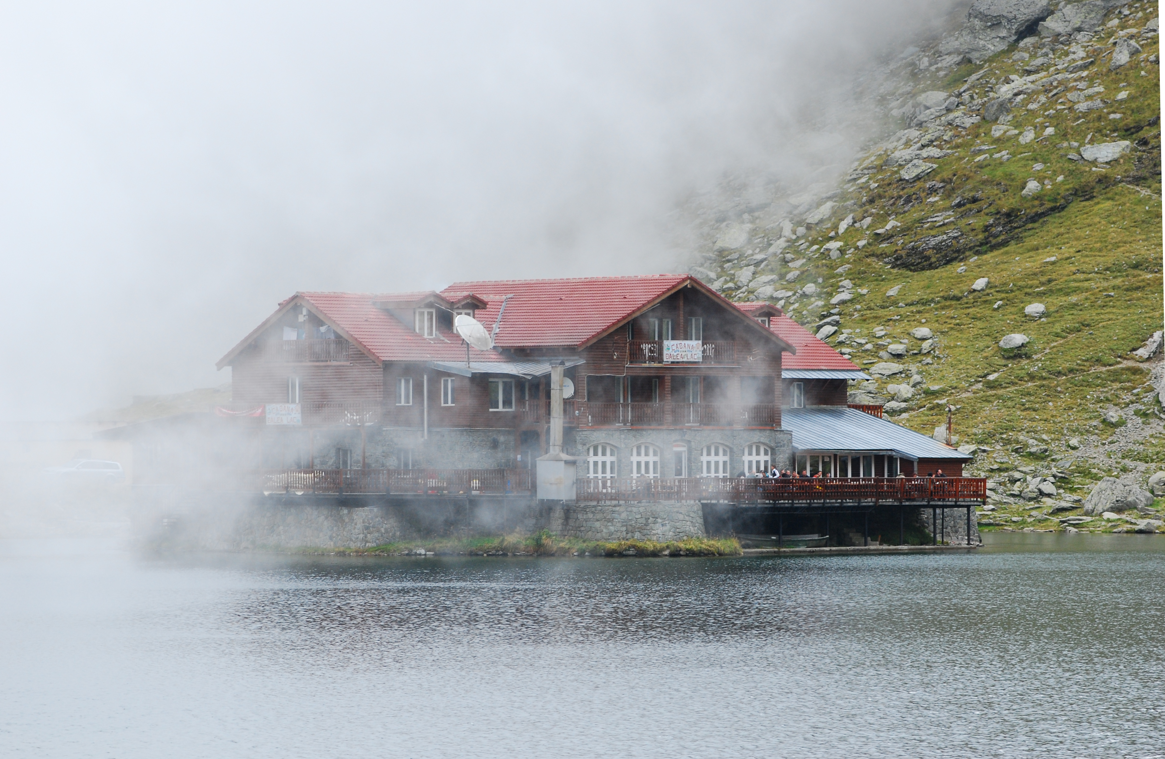 RO SB Balea cabin clouds 1
