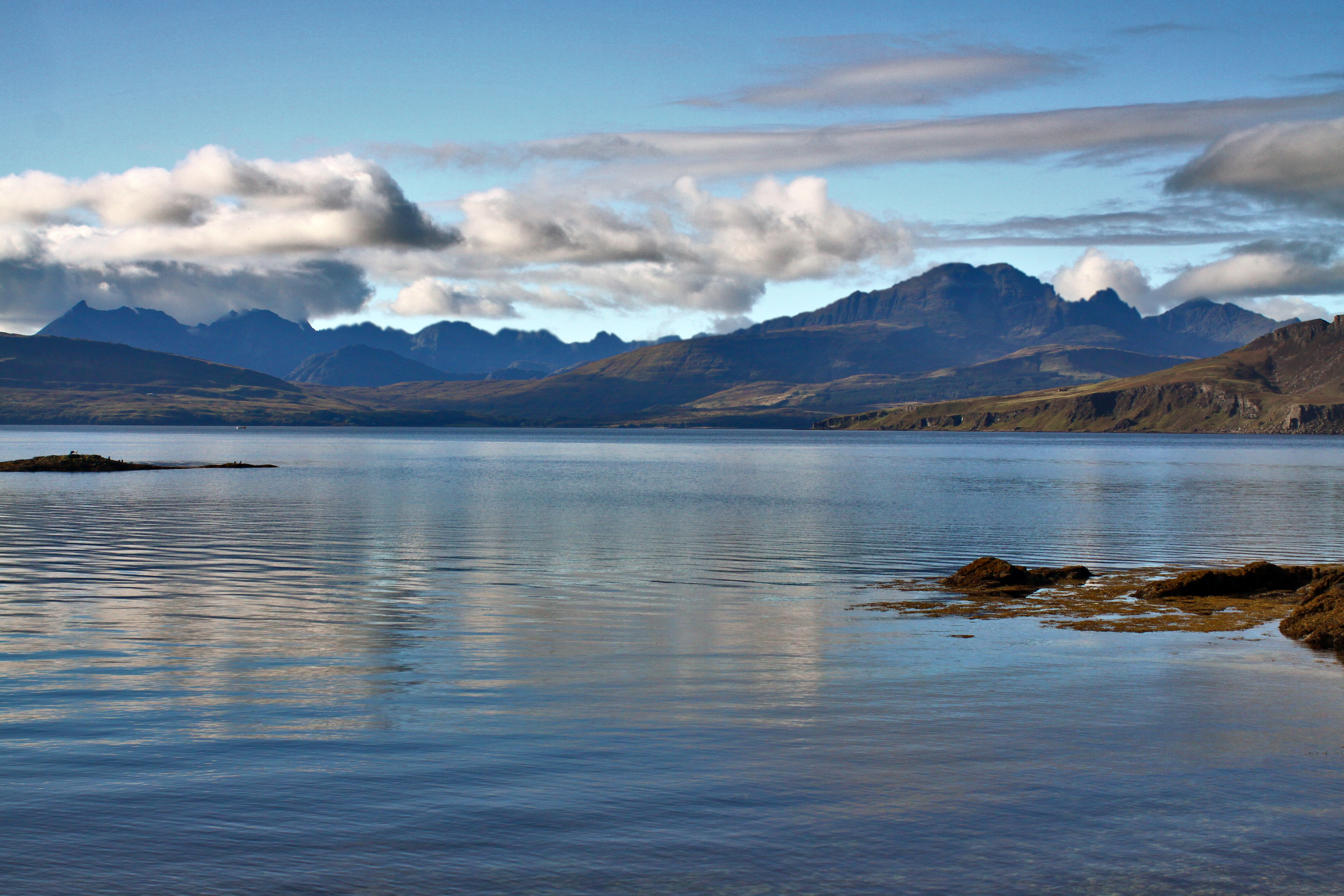 The Cuillins on a still morning (9878281443)