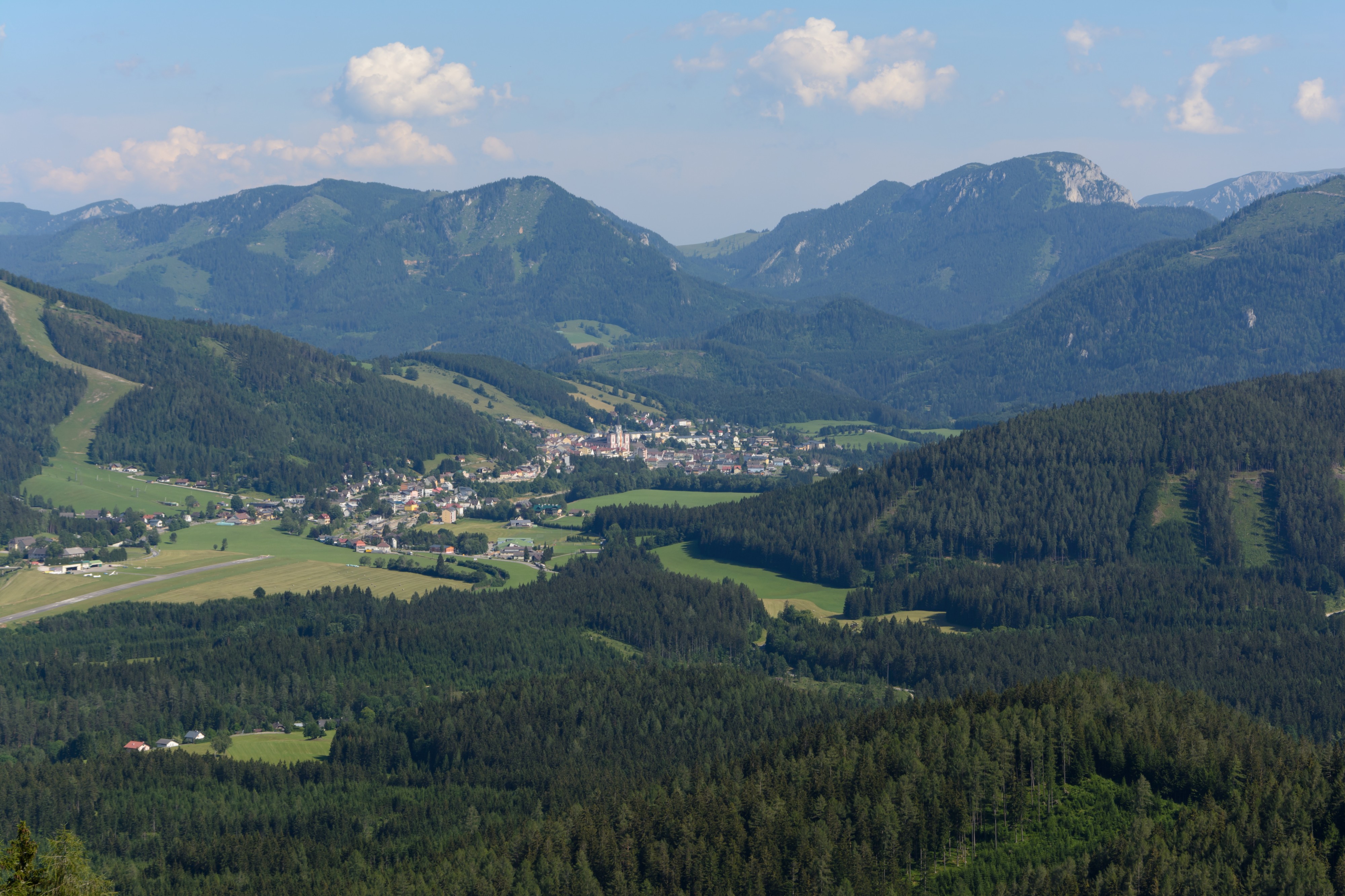 Mariazell von Gemeindealpe 02
