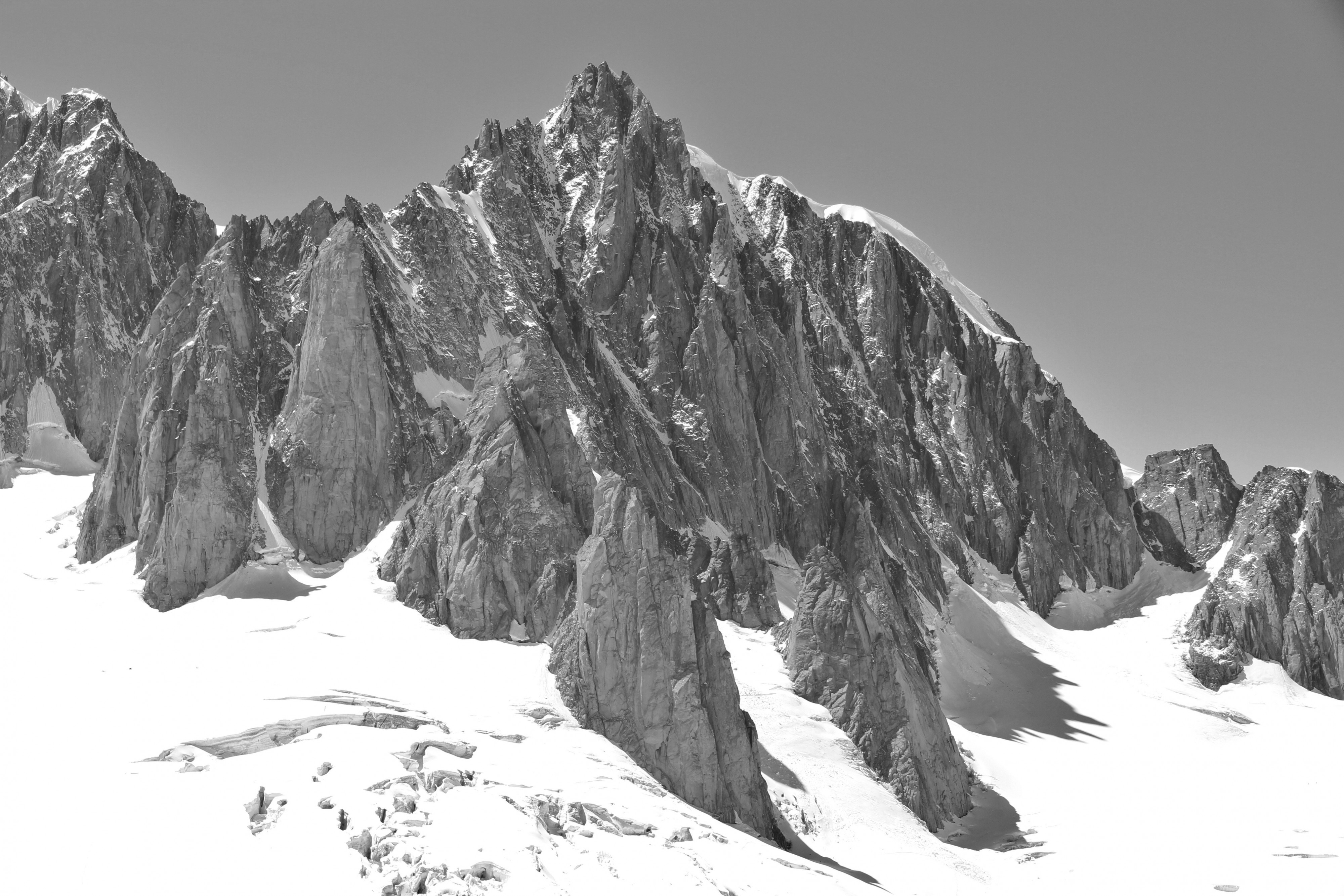 Mont Blanc du Tacul east face, 2010 July, bw