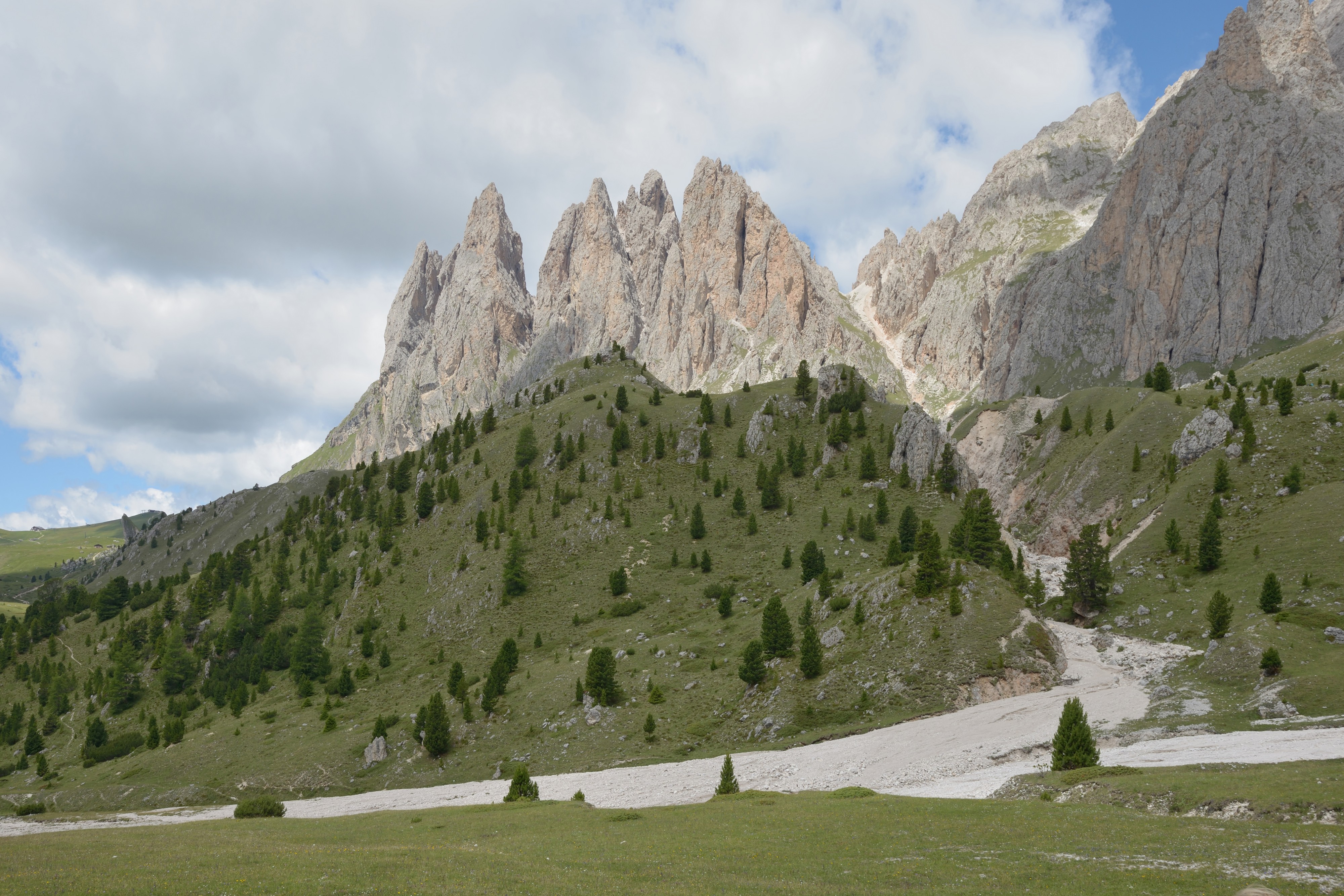 Ncisles Sociautier Odles Val da Mesdi
