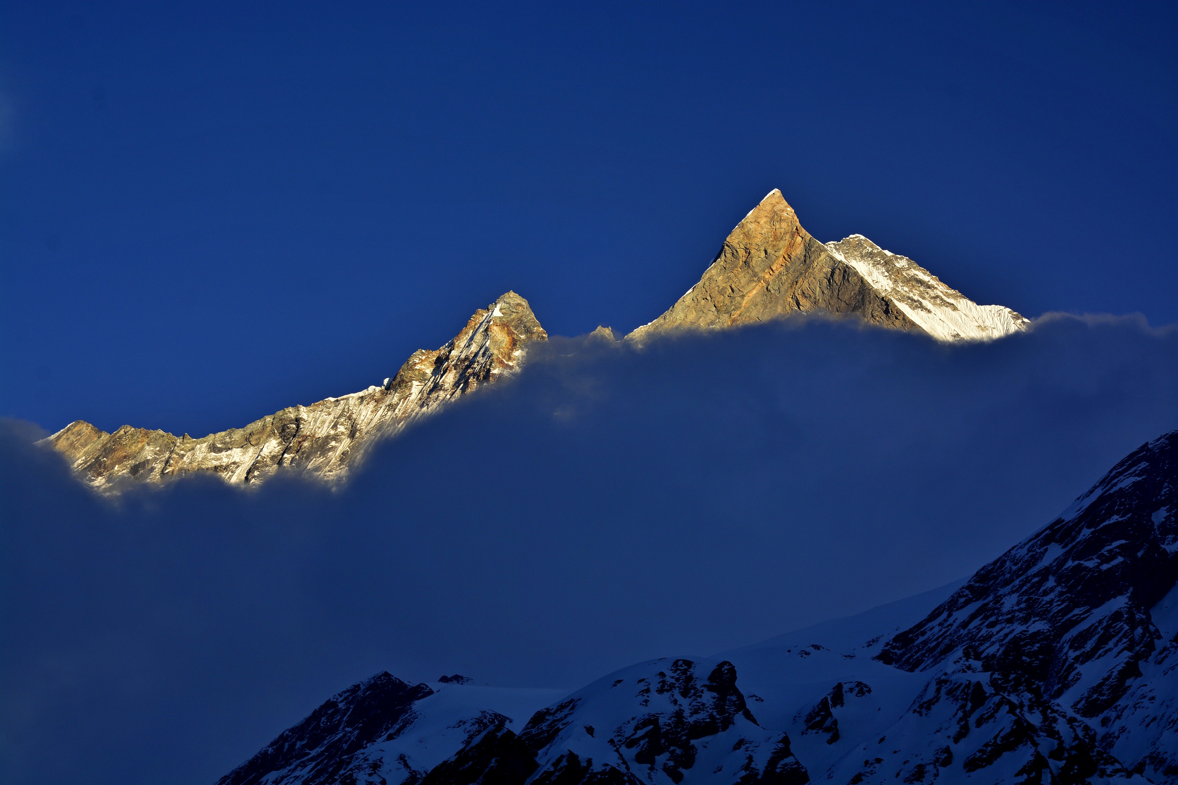 Sunset Kiss turns Machhapuchhre Golden