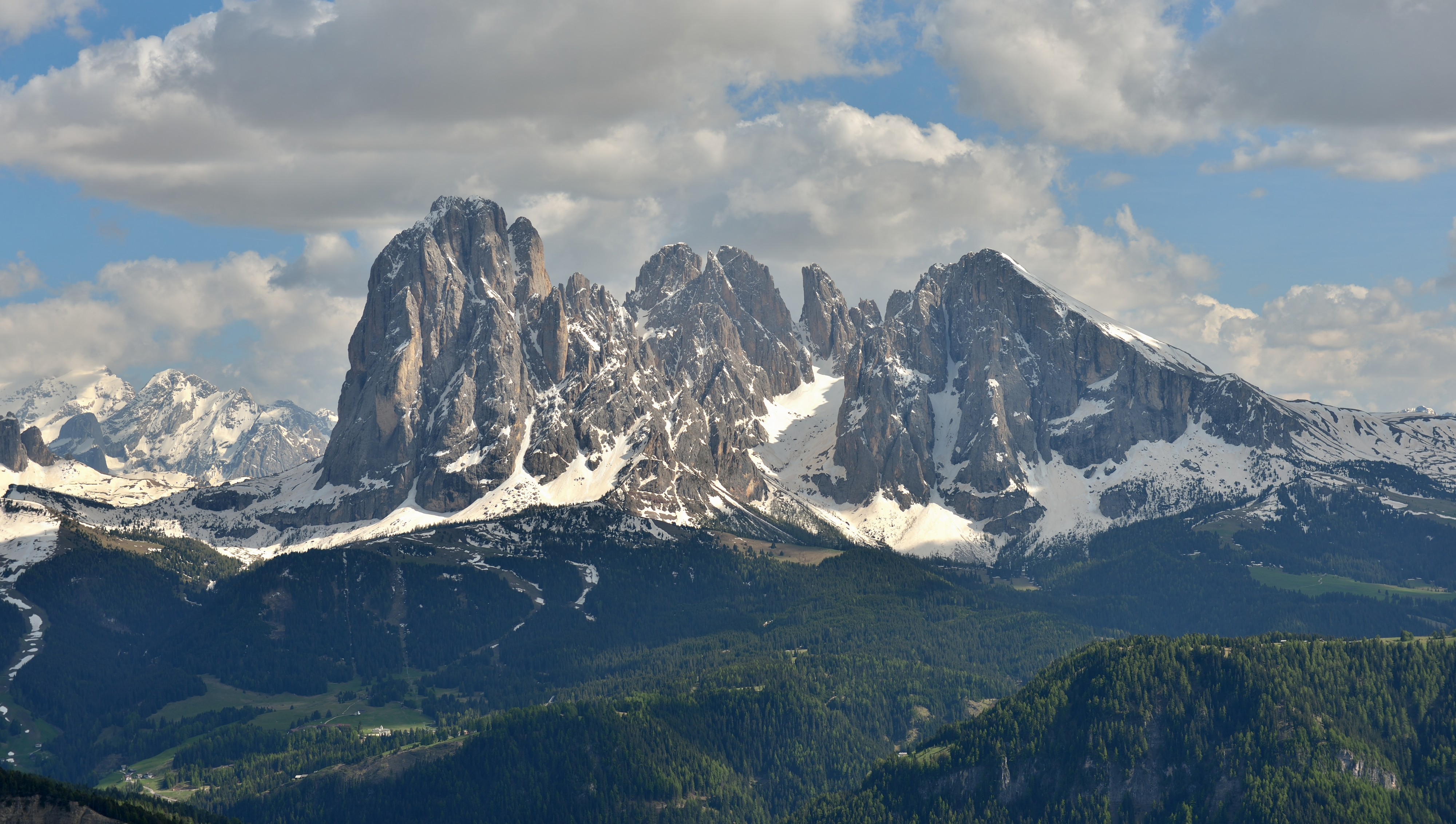 The Langkofel group in spring