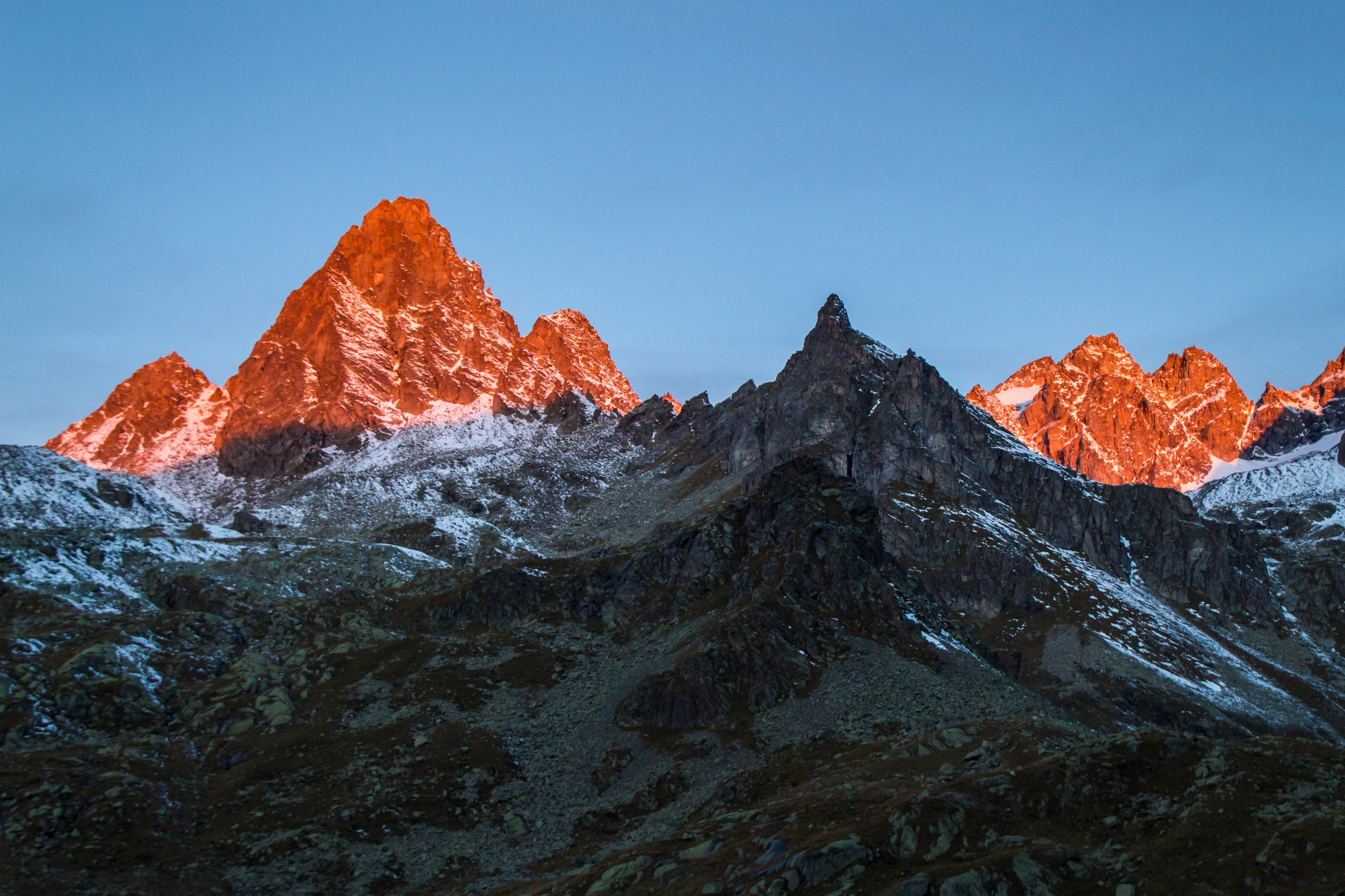 The mountains are on fire (10399292524)