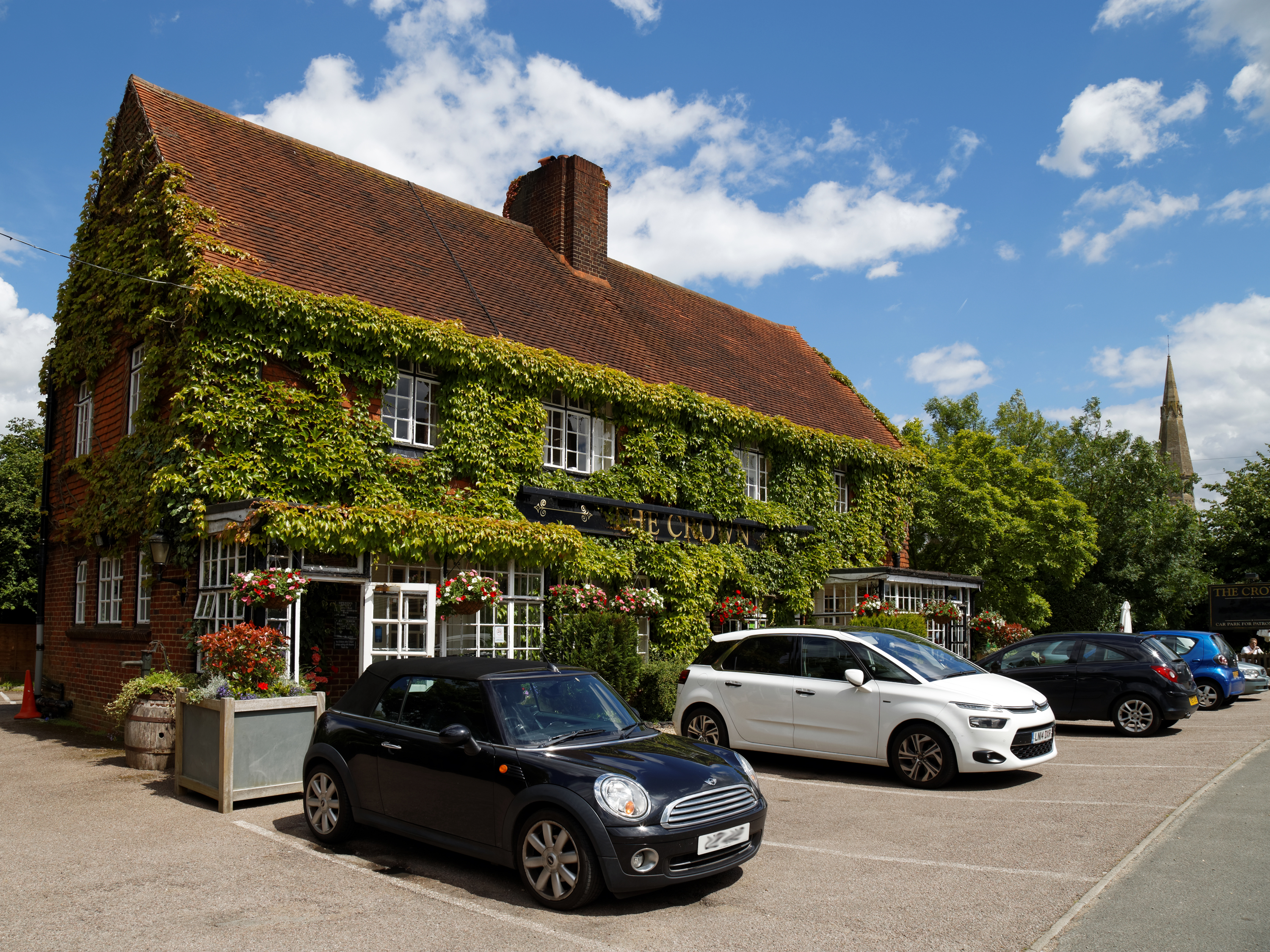 Crown public house Newgate Street Hatfield Hertfordshire England