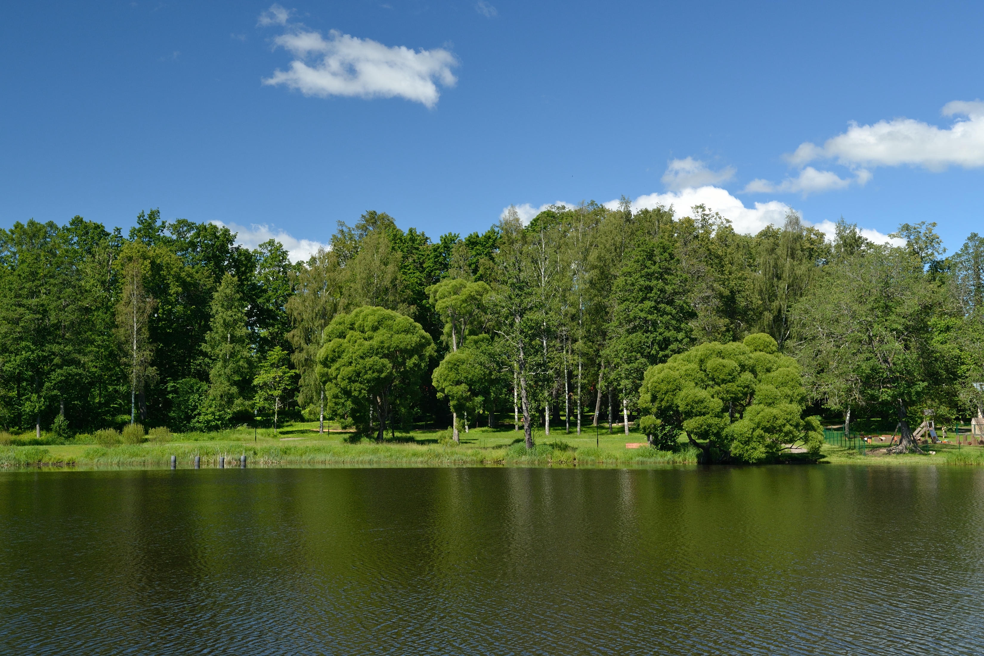 Hellenurme mõisa park