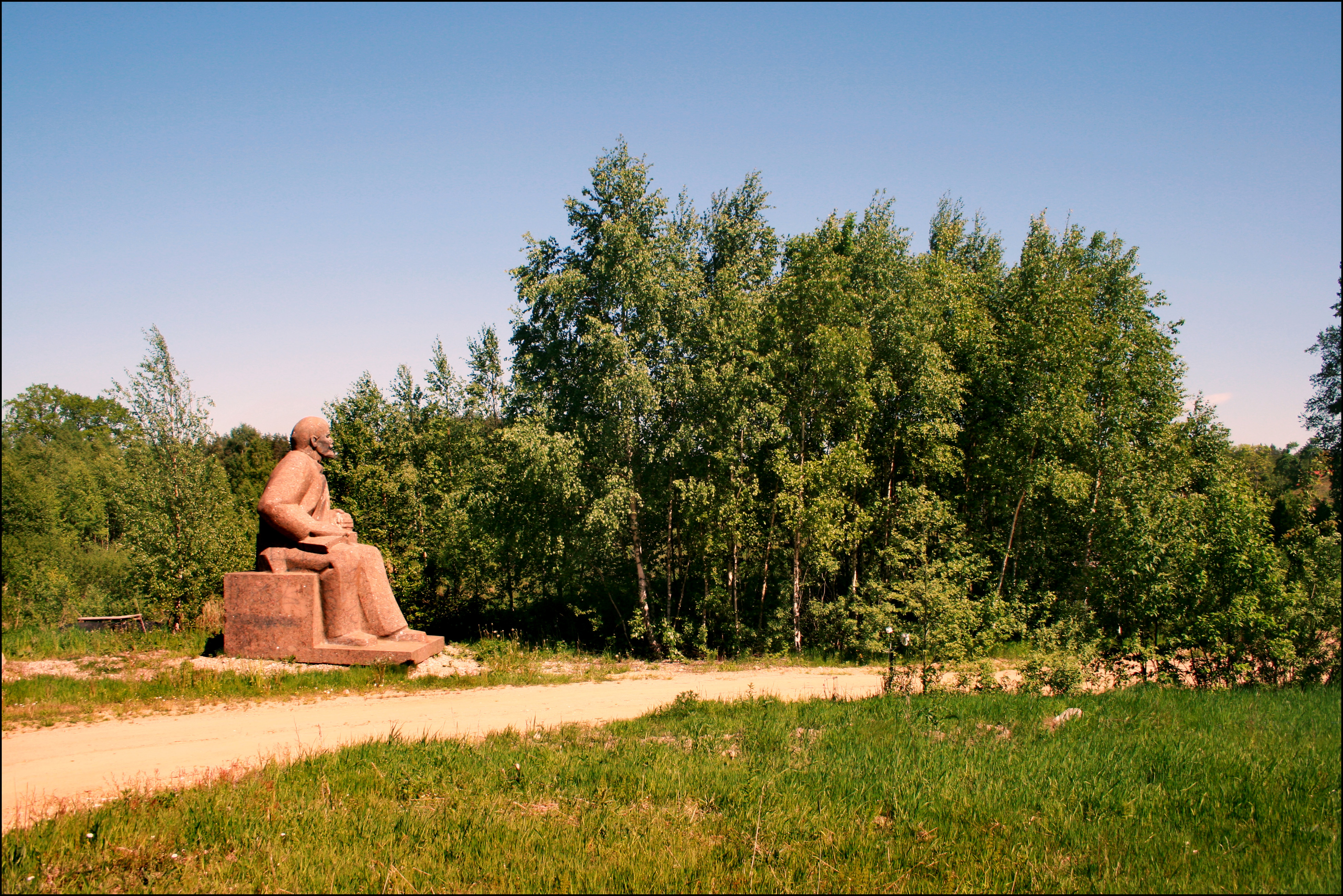 Lenin at Pilskalni - panoramio
