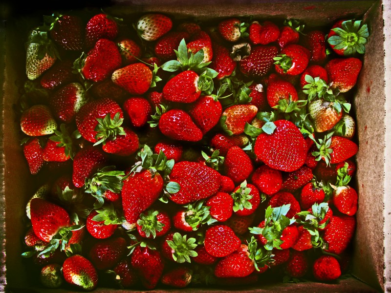 Box of Strawberries (Unsplash)