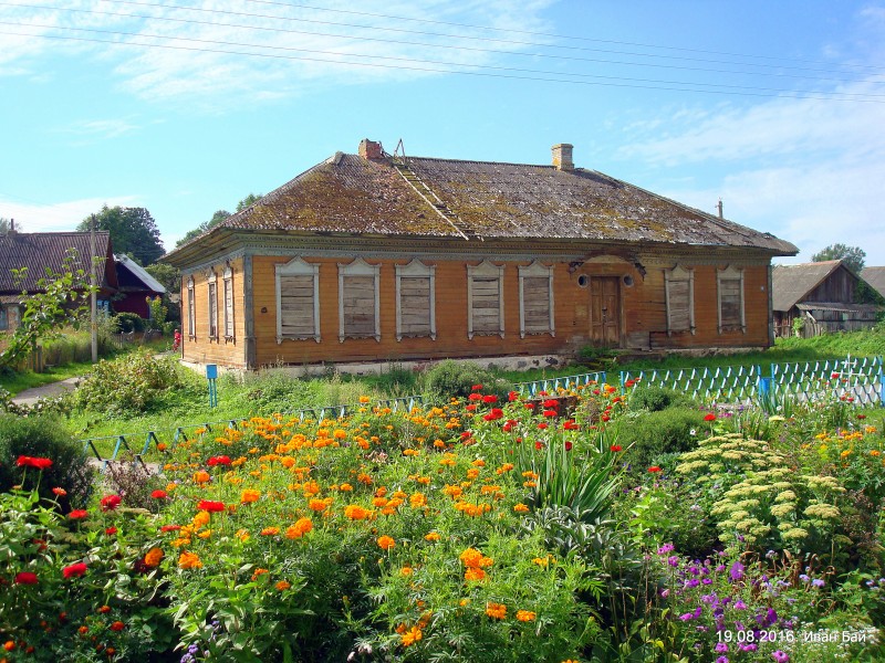 Старый дом - panoramio - Иван Бай