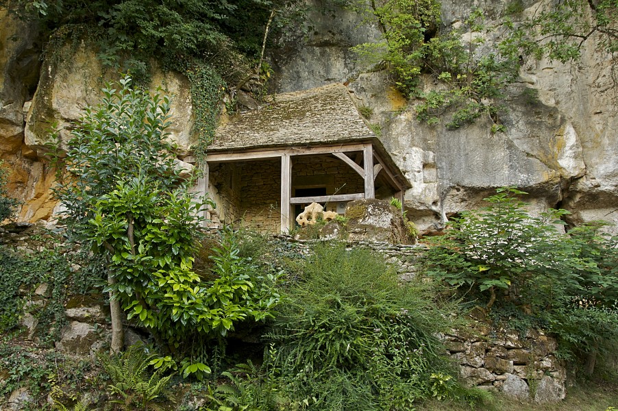 Entrée grotte sorcier saint cirq