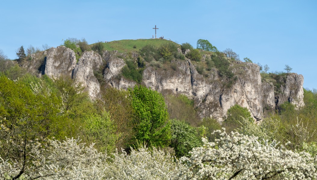 Walberla Rodenstein Frühling 4200080-pano
