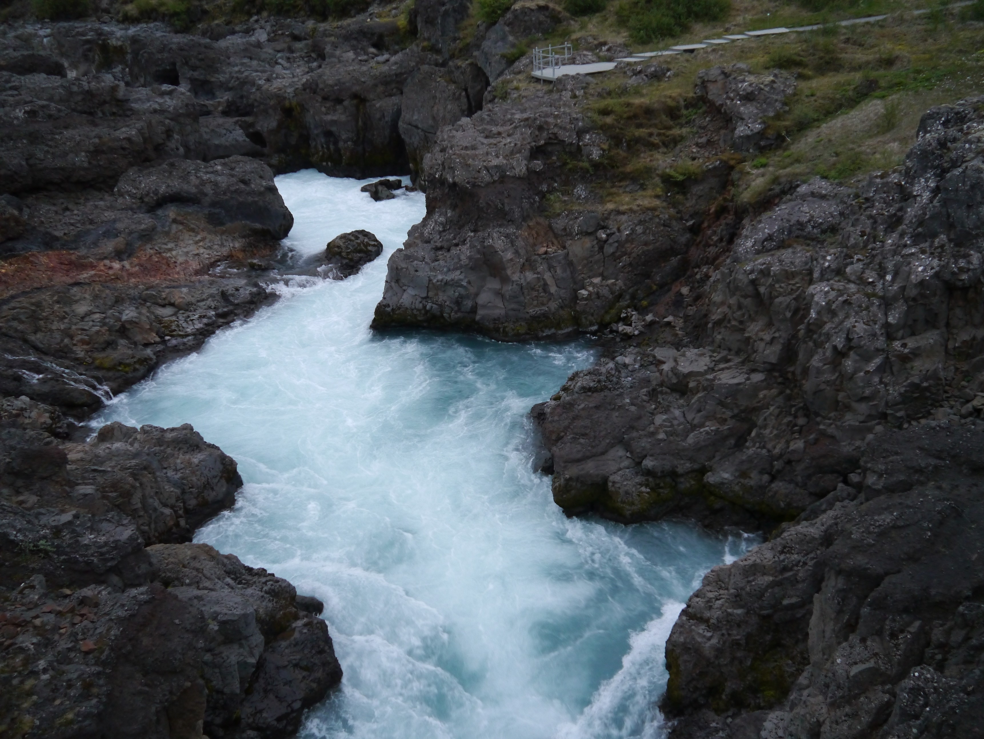 Bei den Hraunfossar 11