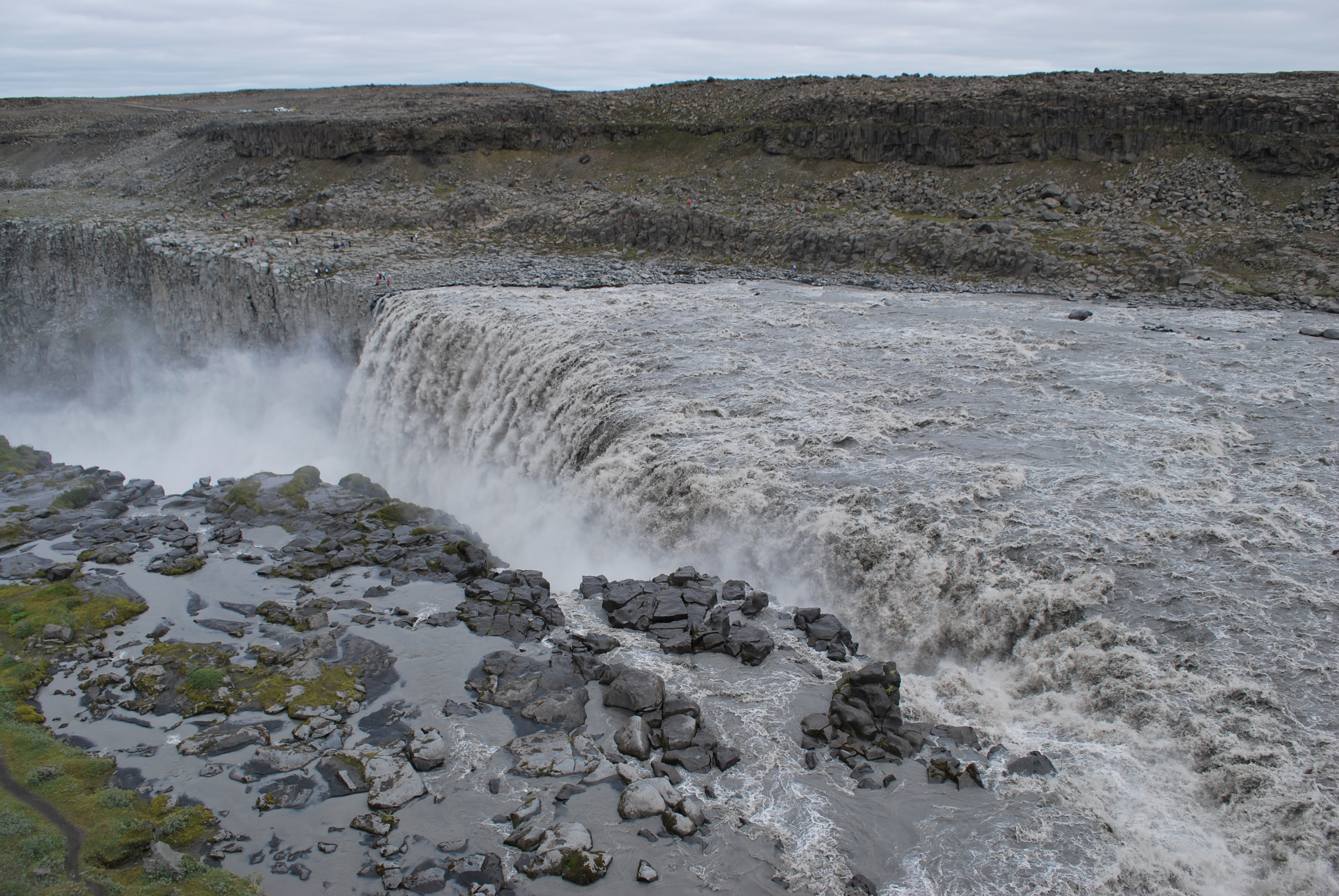 Dettifoss in summer 2009 (1)