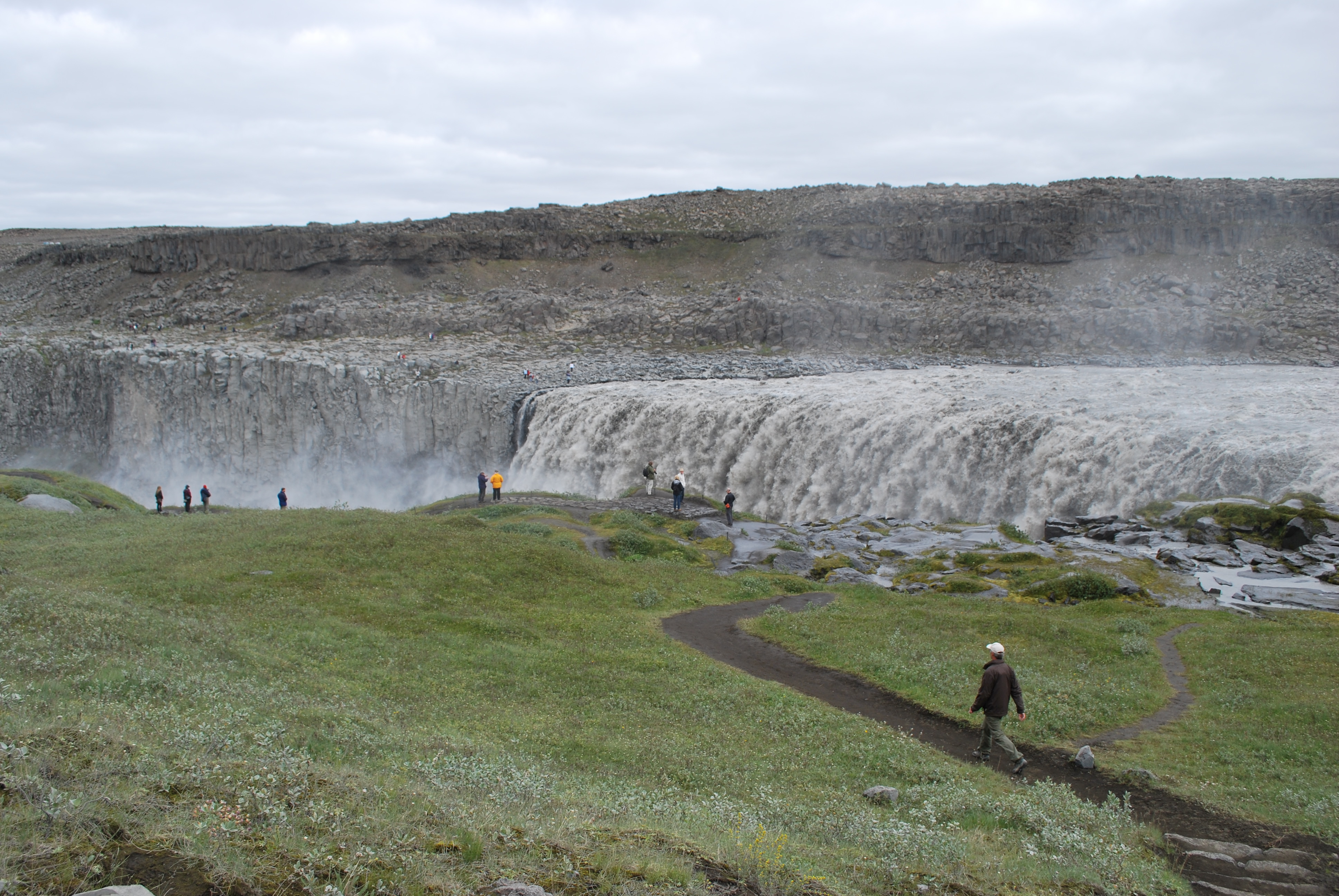 Dettifoss in summer 2009 (2)