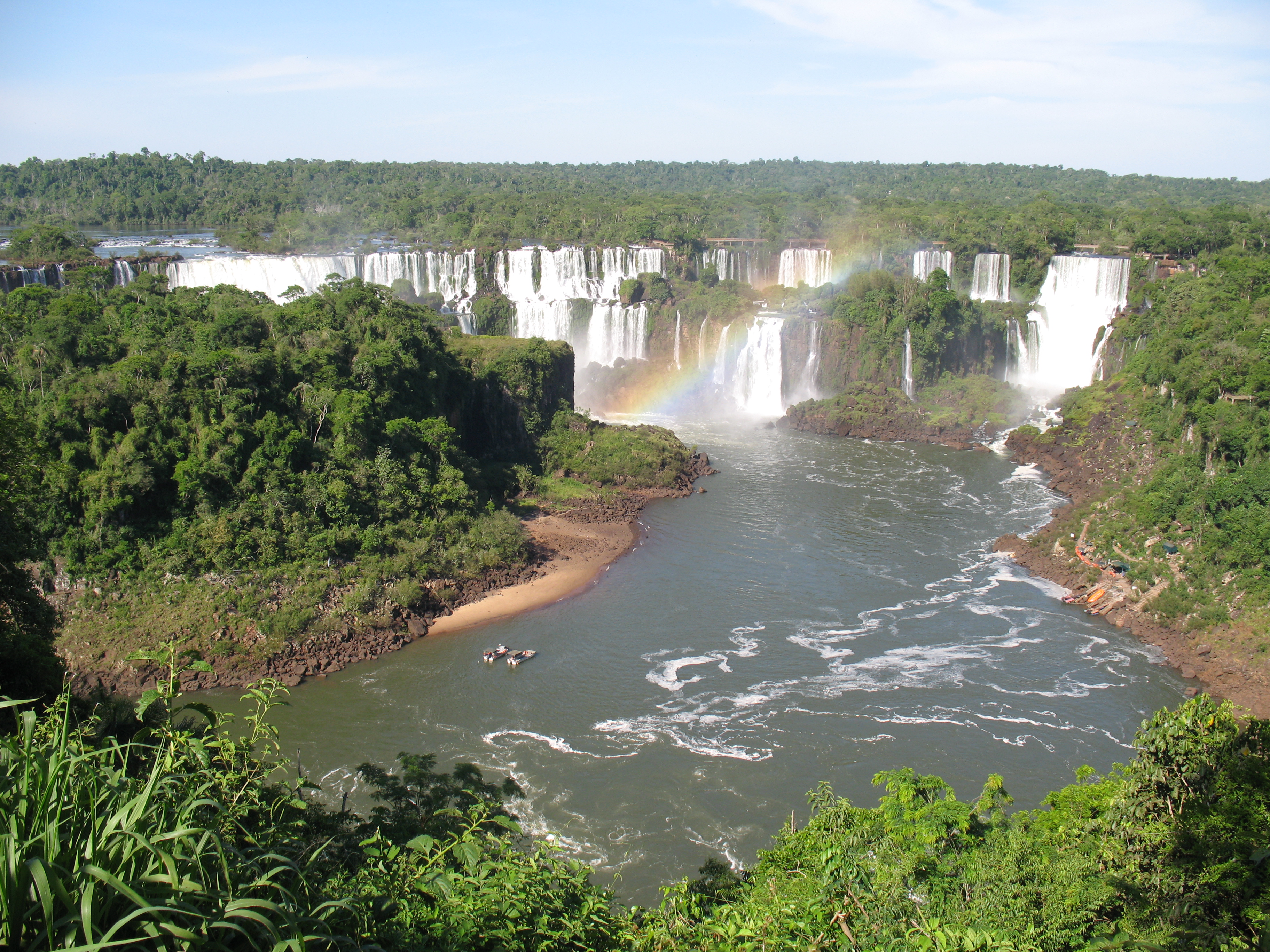 Iguazu-Wasserfaelle 01