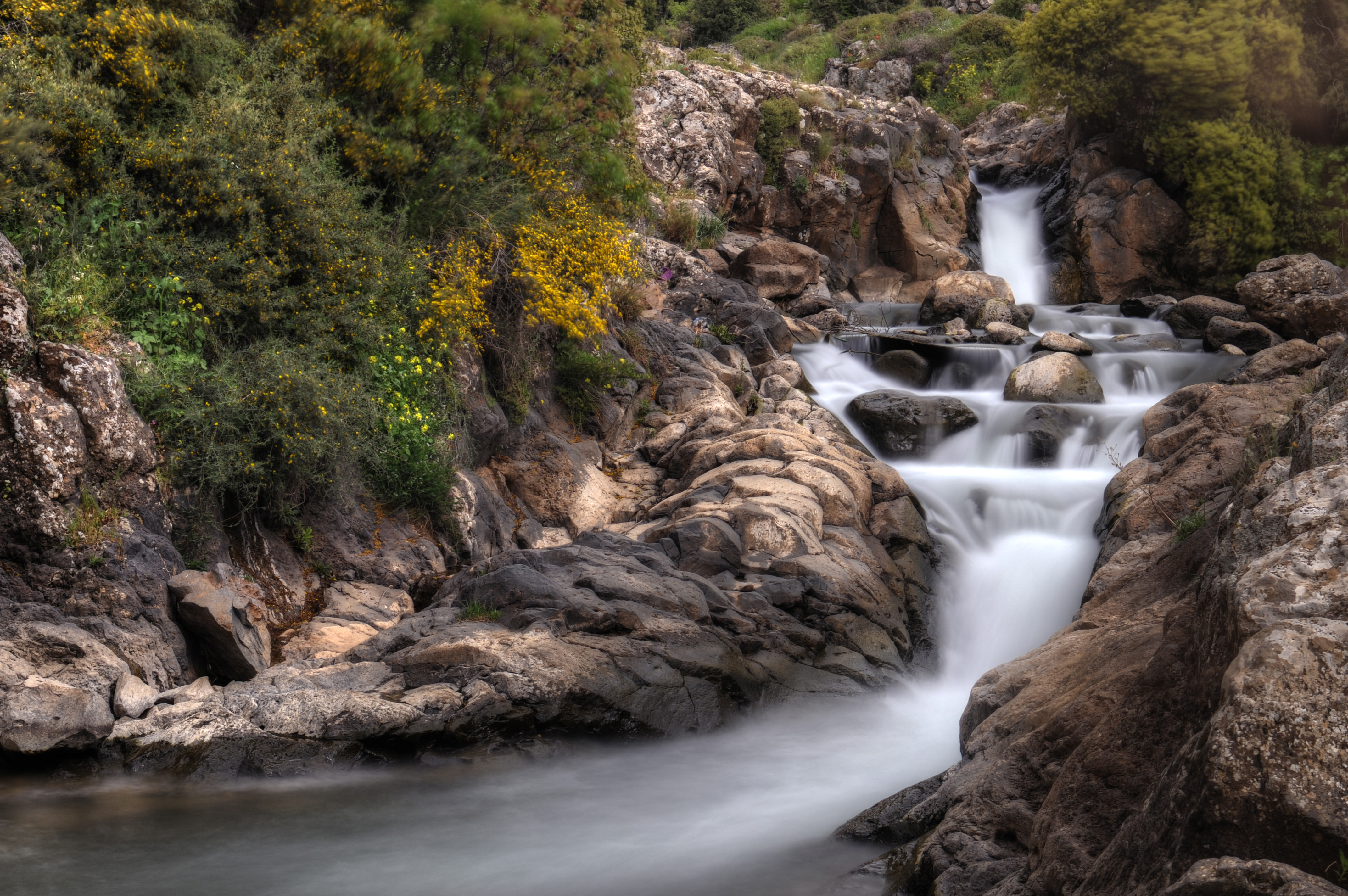 PikiWiki Israel 36530 the sahar waterfall