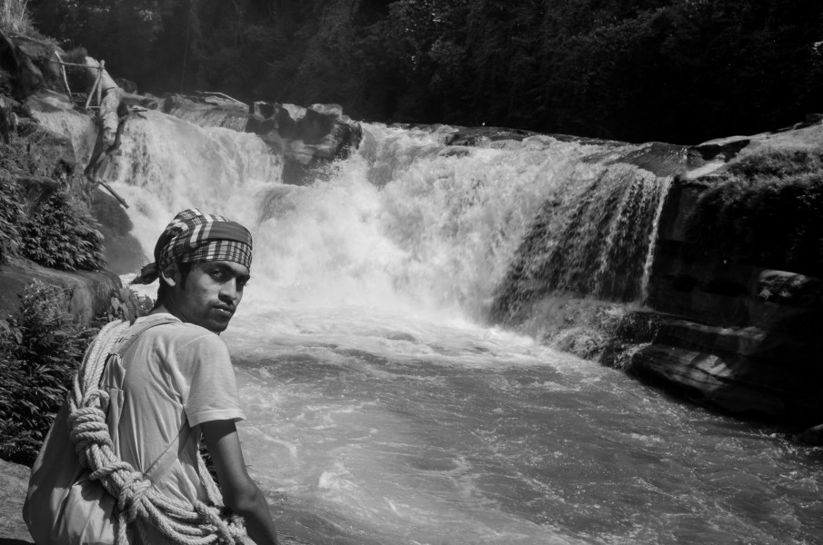 নাফাখুম Nafakhum Waterfalls