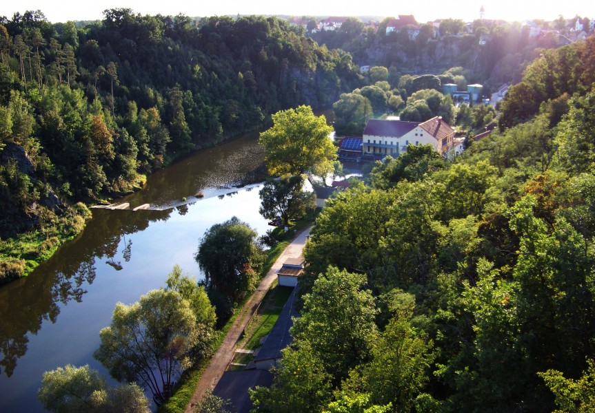 Bechyně, Lužnice, jez a mlýn, z mostu Duha