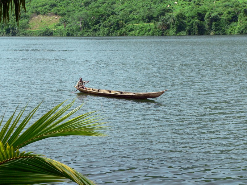 Boat on the Volta