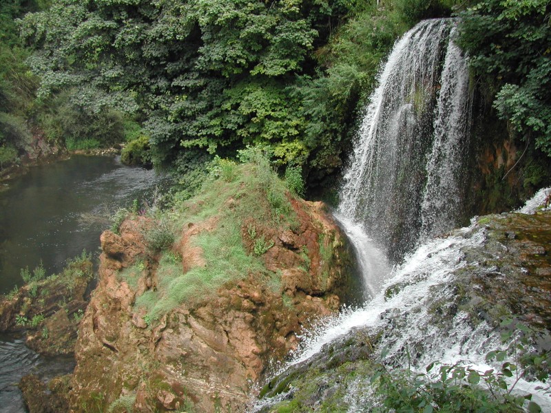 Rastoke large waterfall 2004