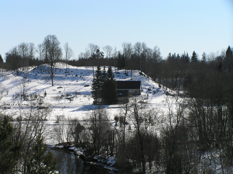 Stirniskiu piliakalnis is siaures puses
