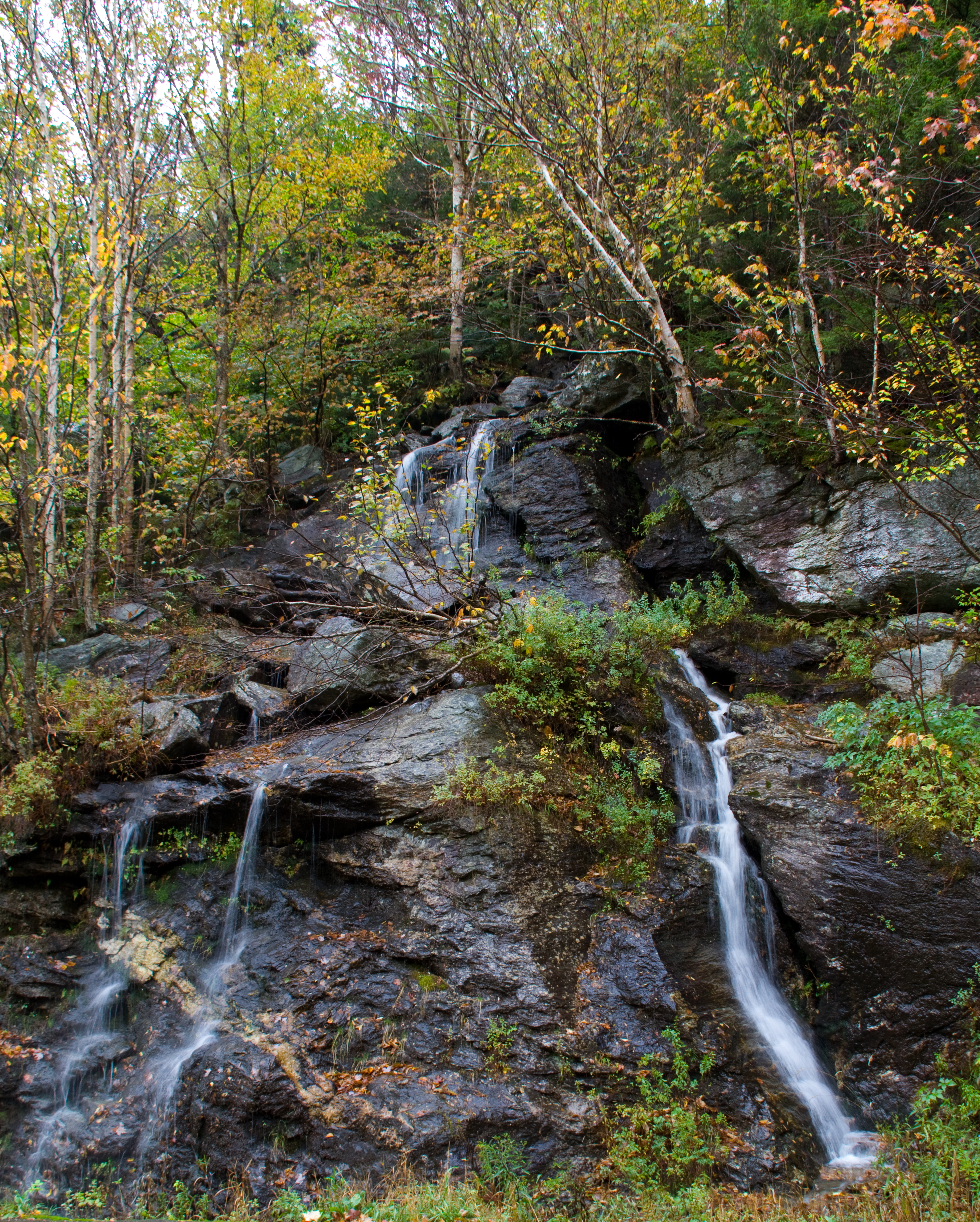Small Waterfall (6196665654)
