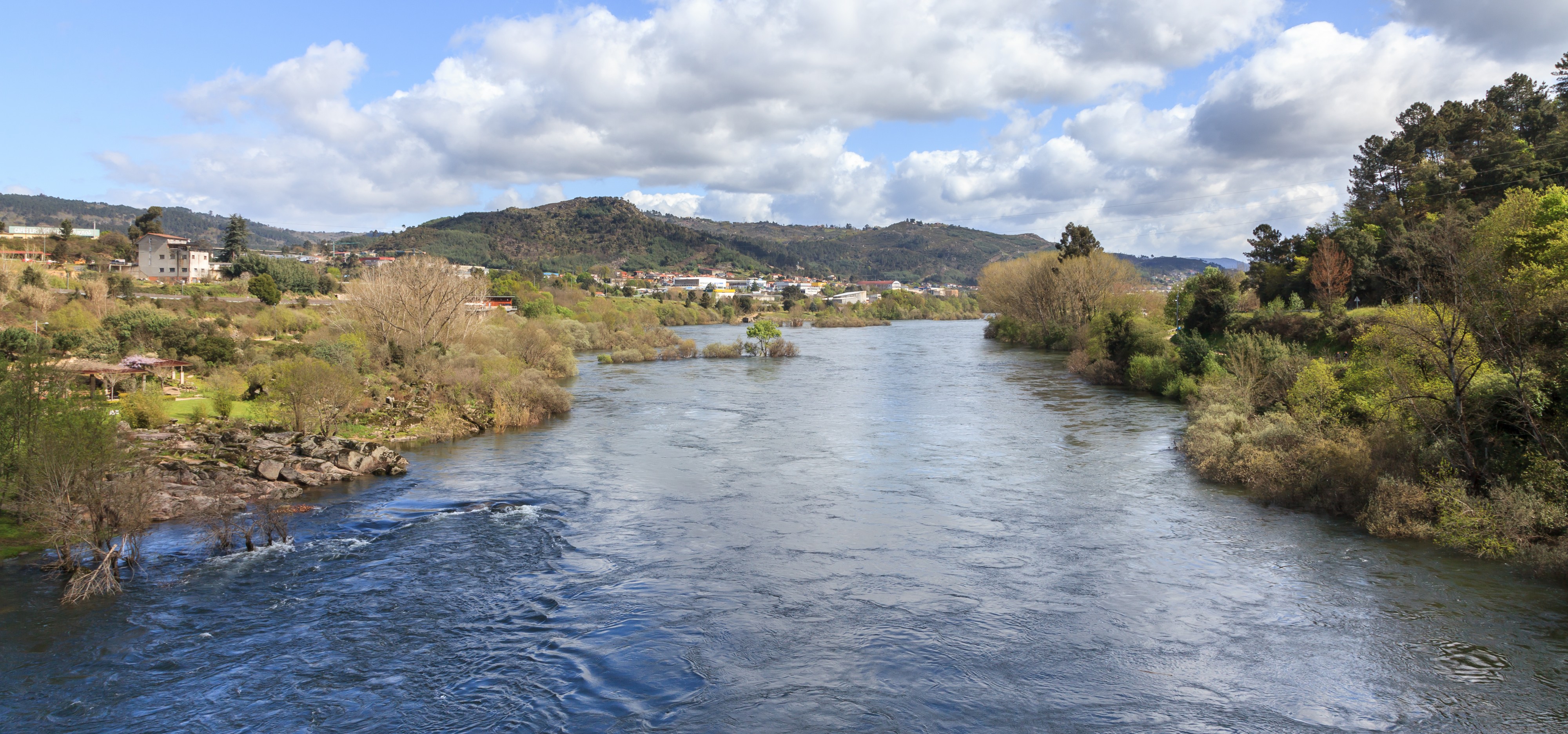 Vista do río Miño desde a Burga de Canedo. Ourense. Galiza 3