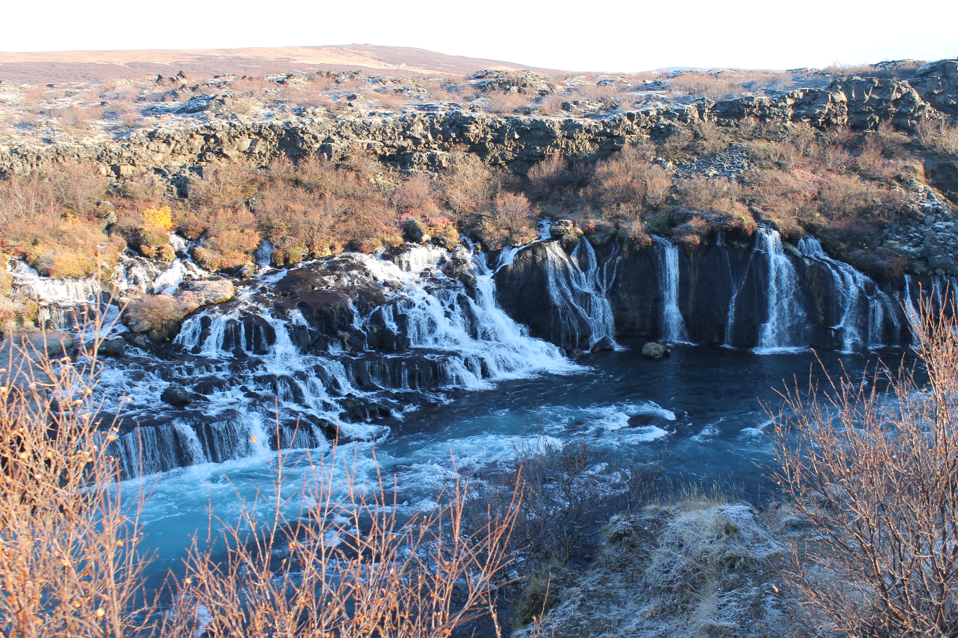 Vodopády Hraunfossar