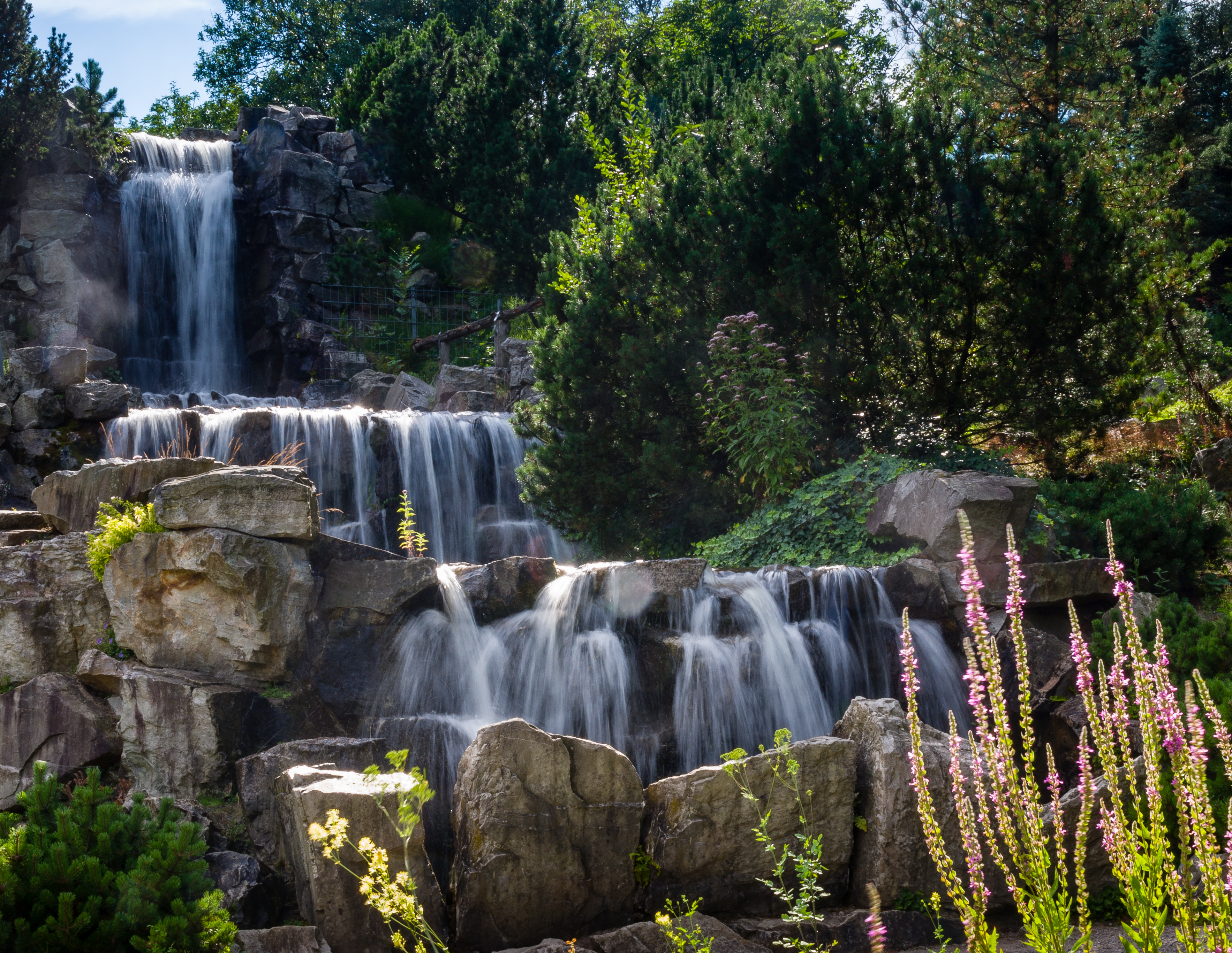 Wasserfall Grugapark 2013 02
