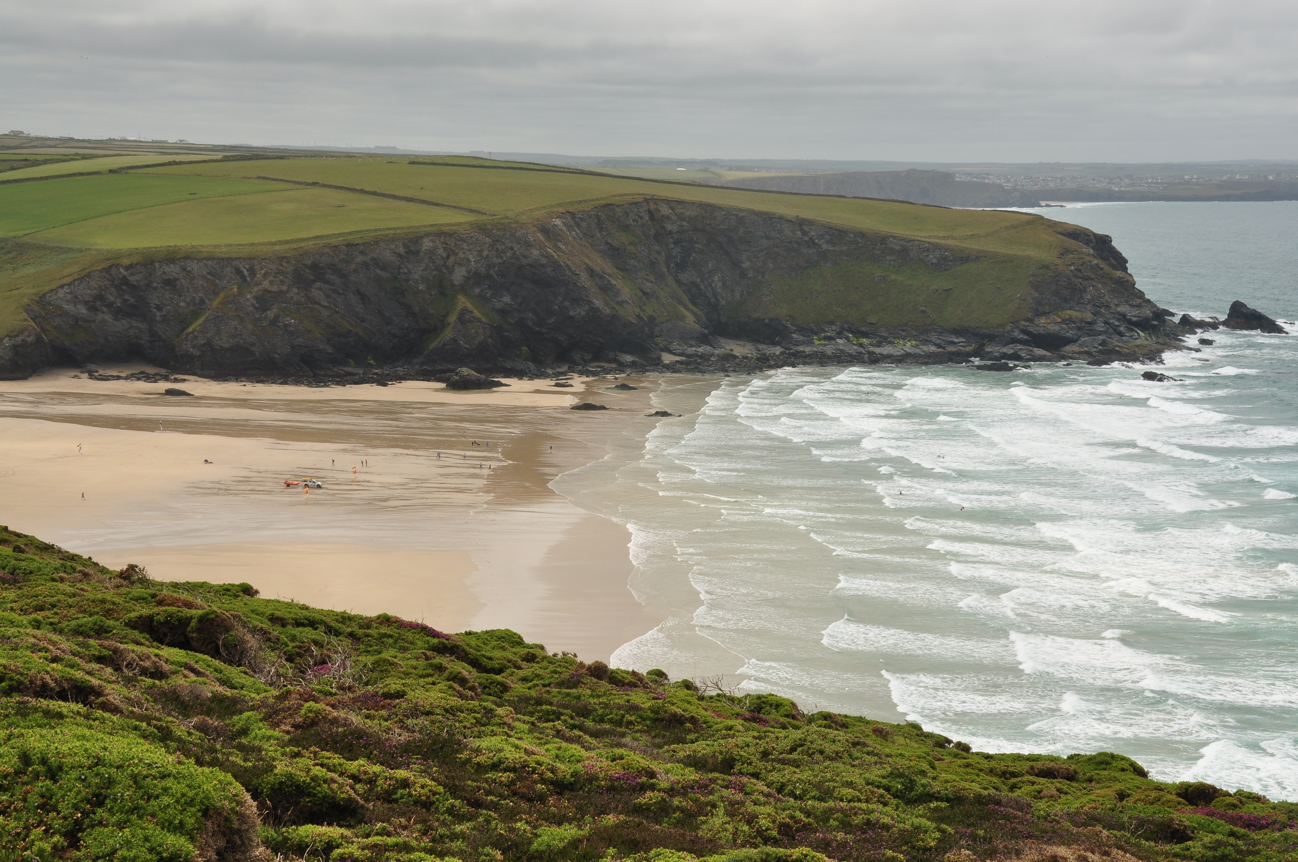 Beach at Mawgan Porth (5621)