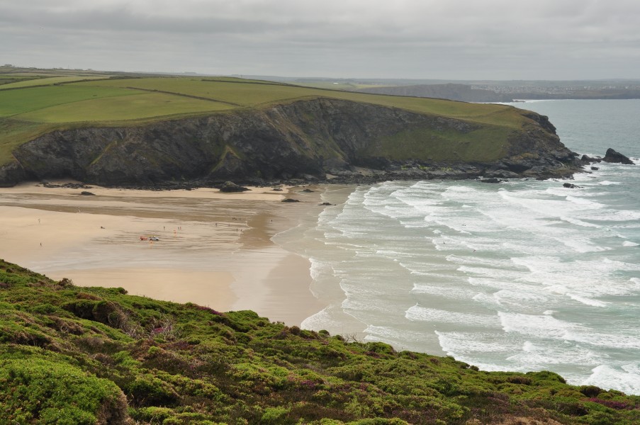 Beach at Mawgan Porth (5621)