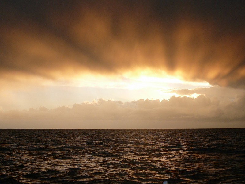CSIRO ScienceImage 8320 Sunset over the Tasman Sea