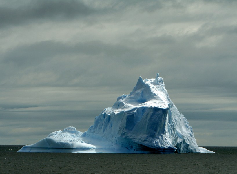 Iceberg Antarctica edit1