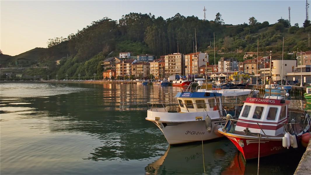 Ribadesella, Asturias (5977869345)