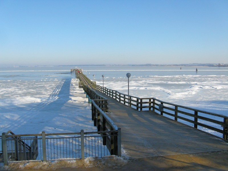 Wismar-Wendorf Seebruecke Winter 2010-01-26 006